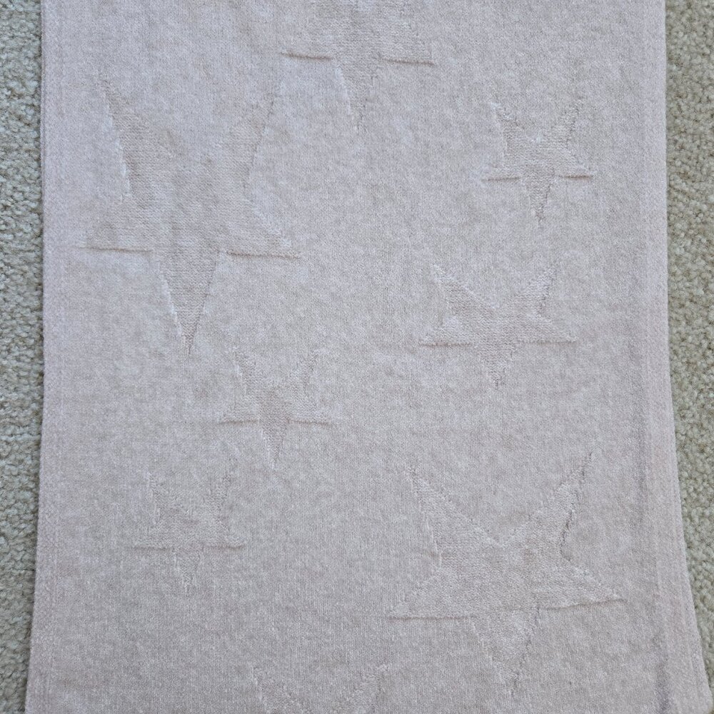 NWT Olivier Goureau Paris Embossed Star Scarf - Picture 2 of 13